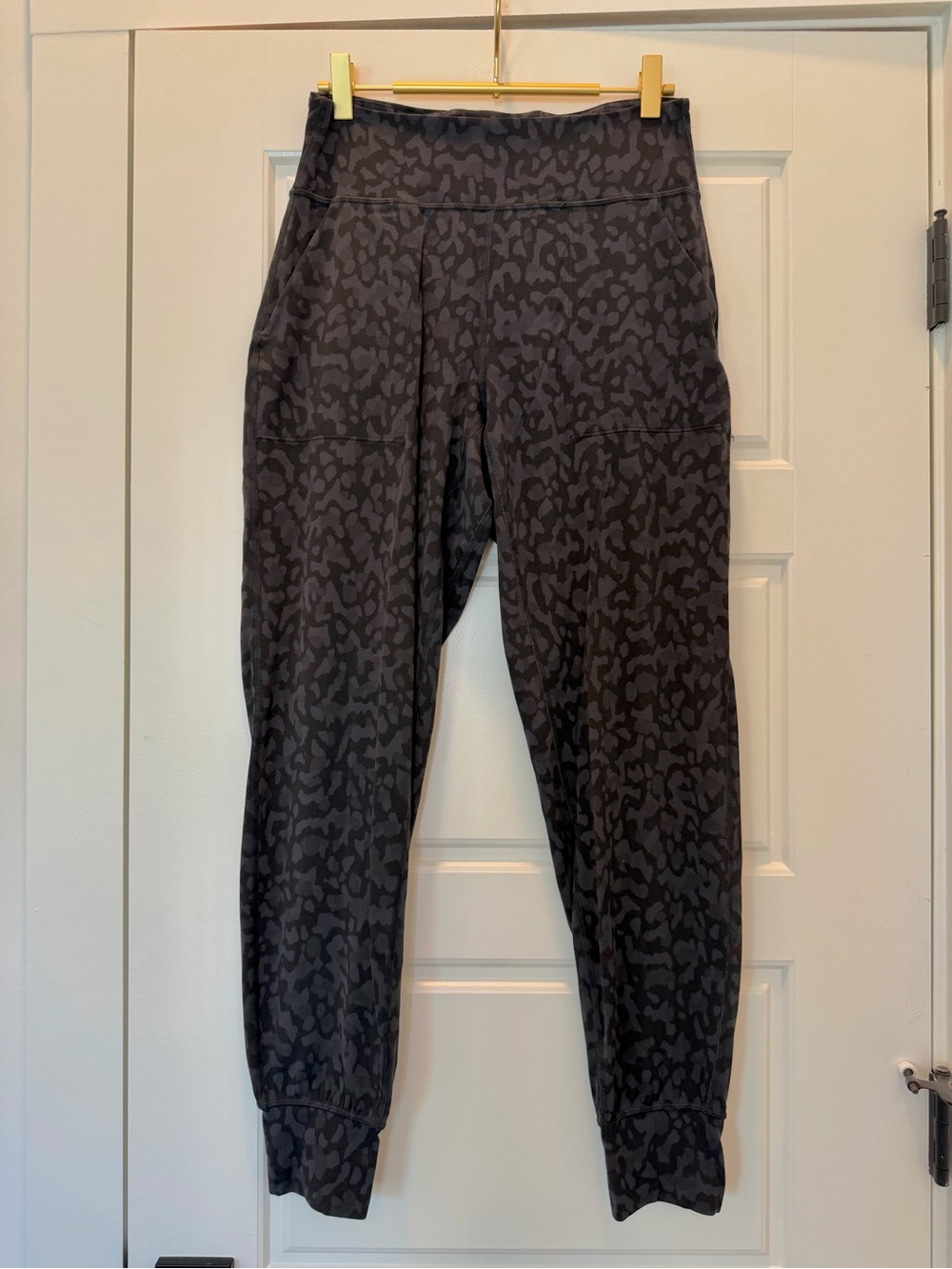 Soulcycle x Lululemon Black Joggers Size 8